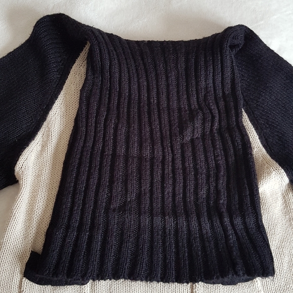 Dex Thick Knit Colour Blocked Cowl Sweater - Picture 8 of 8